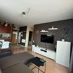 Vip Mini Resort,private Parking & Balcony Appartement Boedapest