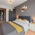 Vip Mini Resort,private Parking & Balcony Appartement Boedapest
