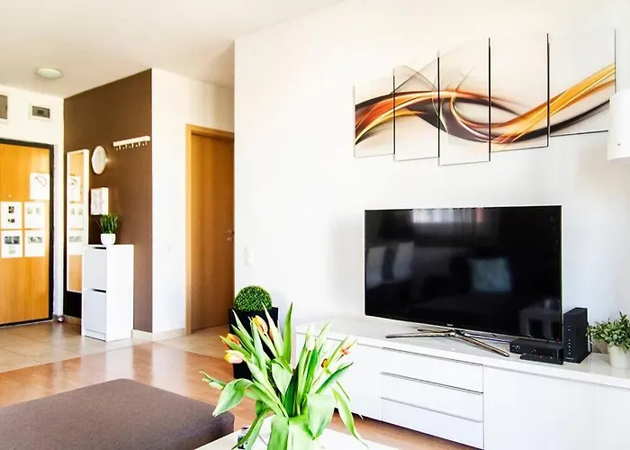 Vip Mini Resort,private Parking & Balcony Lägenhet