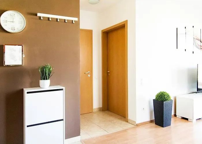 Vip Mini Resort,private Parking & Balcony * Budapest