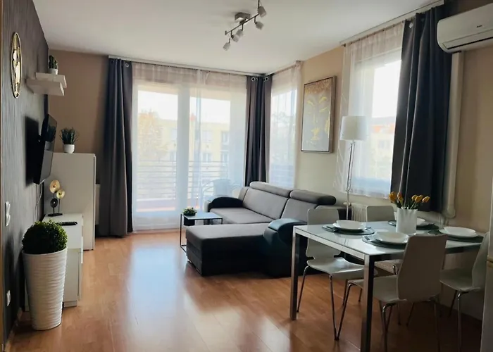 Lägenhet Vip Mini Resort,private Parking & Balcony