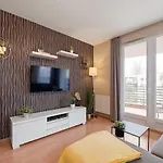 Vip Mini Resort,private Parking & Balcony Daire Budapeşte