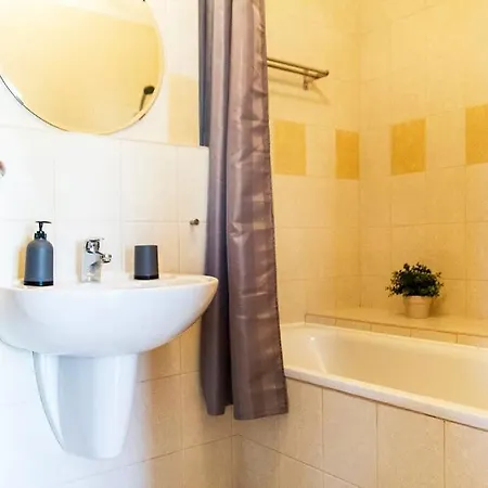 Apartament Vip Mini Resort,private Parking & Balcony