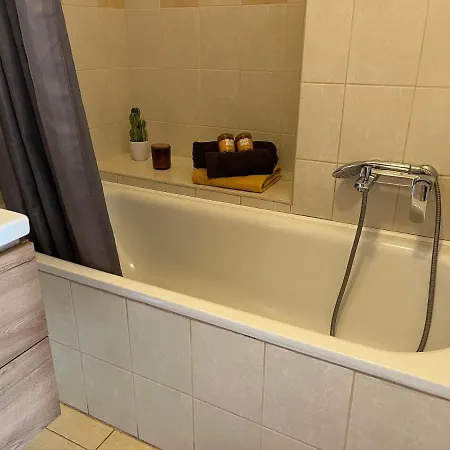 Vip Mini Resort,private Parking & Balcony Apartament *